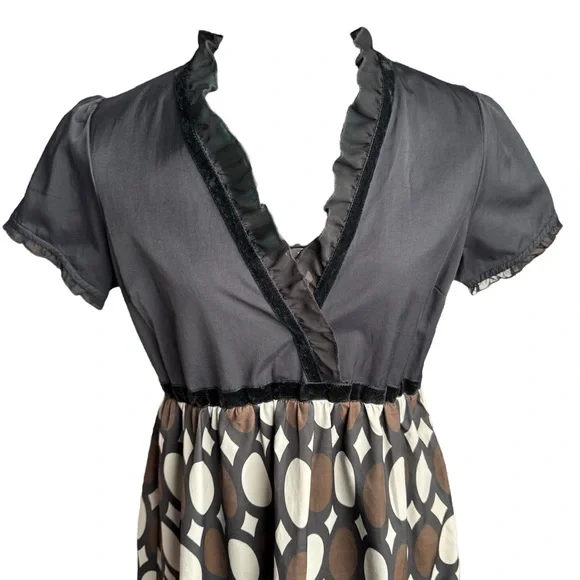 Chic Fossil Ruffled V-Neck Dress - Picture 5 of 11